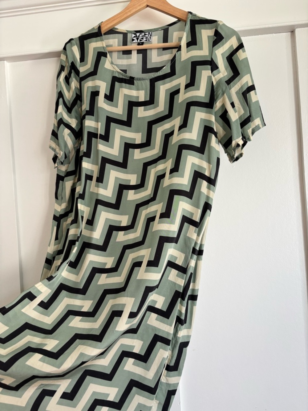 Dusen Dusen geometric print shift dress - Picture 4 of 5